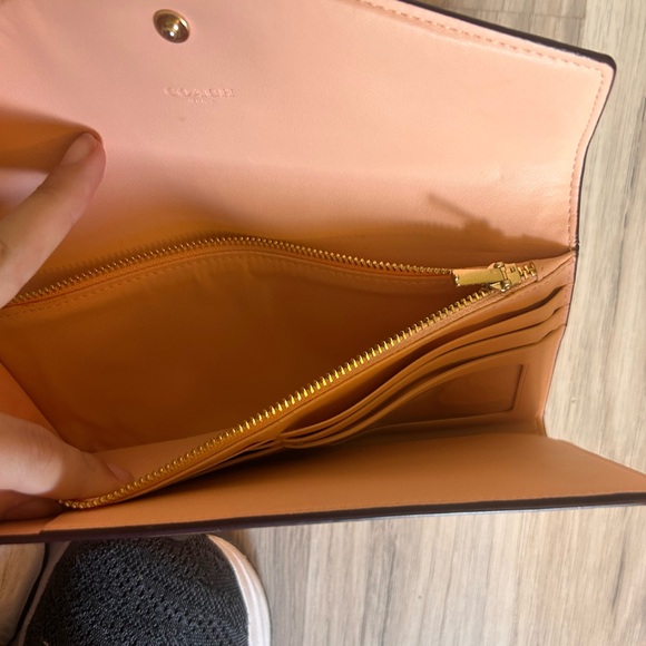 Coach Pink Floral Clutch - Picture 4 of 8